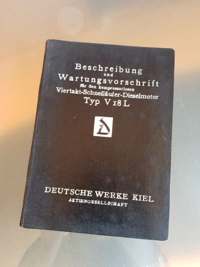 Beschreibung und Wartungsvorschrift Dieselmotor Typ V18L Deutsche Werke Kiel
